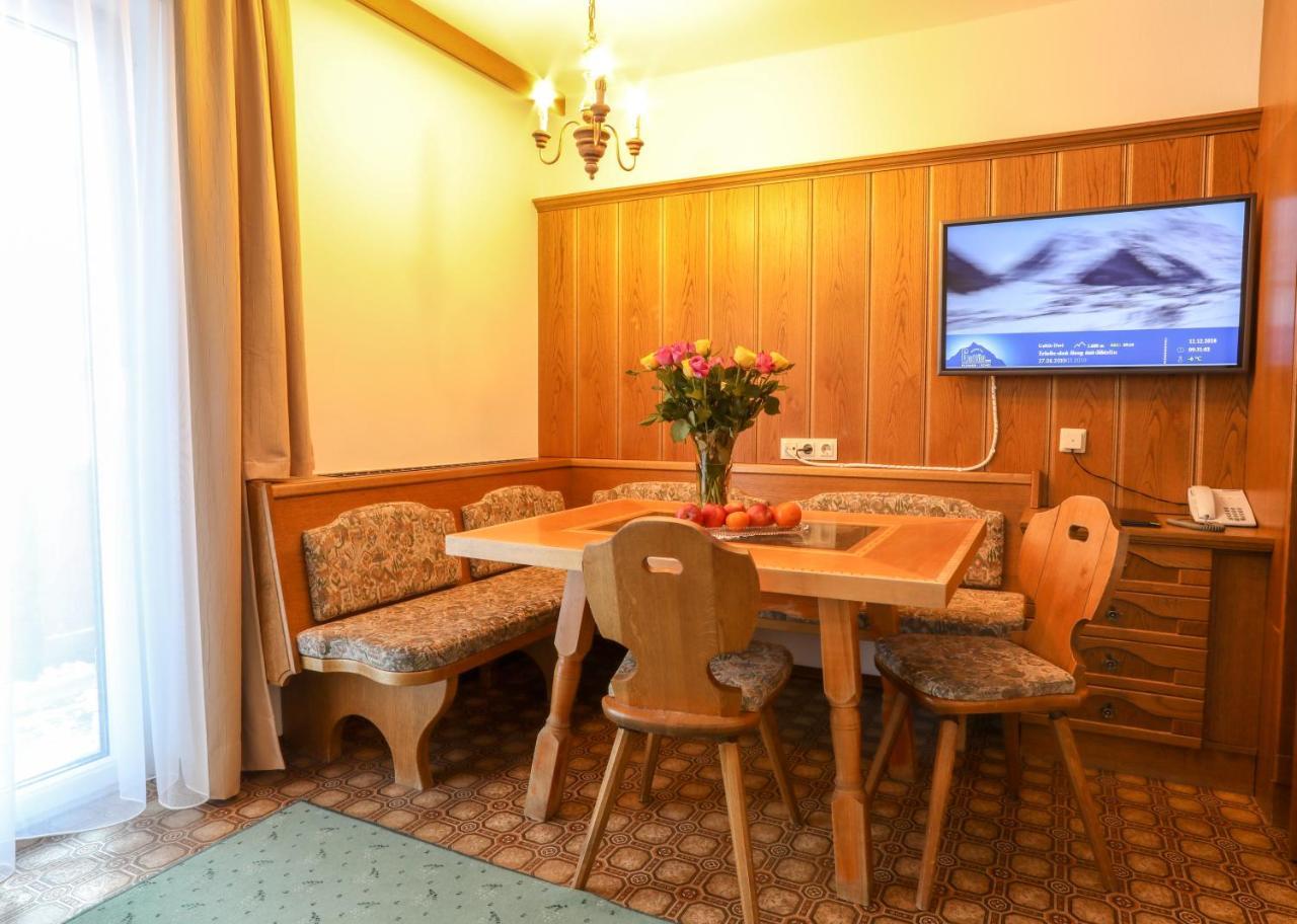 Berghotel Rasis 갈투르 외부 사진